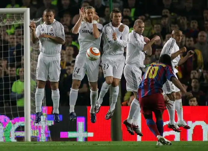 一个值得关 一个值得关