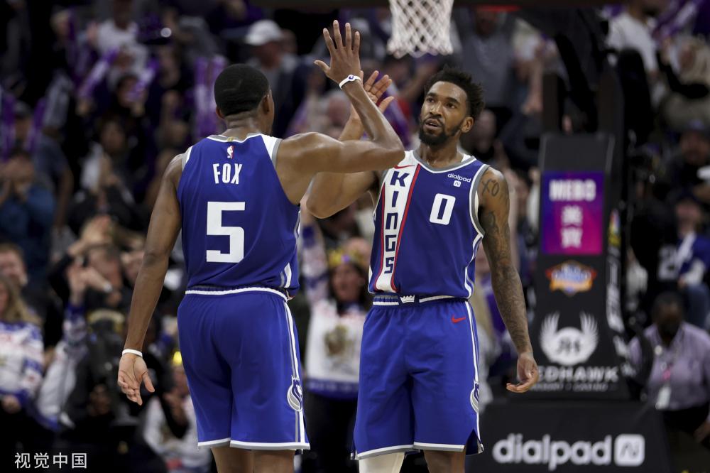 了球队的凝 了球队的凝